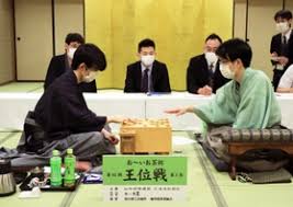 May 07, 2021 · 藤井聡太王位への挑戦者を決める、お～いお茶杯第62期王位戦挑戦者決定リーグ（王位戦初手お茶は「お～いお茶」か「伊右衛門」か？）。 七番勝負日程はコチラ>> 紅組・白組の. ç¥žæˆ¸æ–°èžnext ç·åˆ å°†æ£‹çŽ‹ä½æˆ¦ç¬¬ï¼'å±€ é€†è»¢ã§è—¤äº•ãŒå‹åˆ© ï¼'å‹ï¼'æ•—ã®ã‚¿ã‚¤ã«