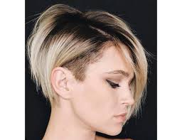 Coupe cheveux rasé coté femme. 15 Coiffures Pour Cheveux Courts Reperees Sur Instagram Femme Actuelle