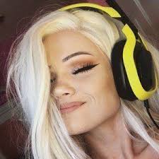 Kylee Carter's Instagram, Twitter & Facebook