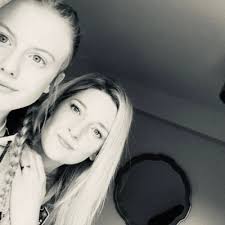 Laura Freer (@LauraJFreer)