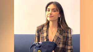 Madison Beer plays Ask Me Anything - Good Morning America HD phone wallpaper