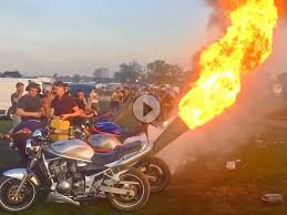 Oui tu as les camping bleu, le houx ect. 24std Le Mans 2019 Drehzahlparty Am Campingplatz