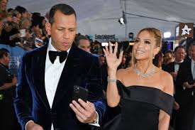 Find the latest about jennifer lopez news, plus helpful articles, tips and tricks, and guides at glamour.com. Jennifer Lopez Sie Loscht Alle Bilder Mit Alex Rodriguez Gala De