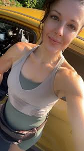 Run a way girl and you all blem arsh for all😂😂😂😂😂