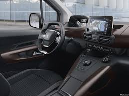 Peugeot Rifter 2019 Est Le Successeur Du Partner Tepee Photoscar Nouvelle Peugeot Peugeot Voiture