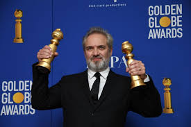 O filme realizado por adam mckay, com christian bale no papel principal, foi o que mais nomeações arrecadou para os globos de. E Os Vencedores Dos Globos De Ouro Foram 1917 E Era Uma Vez Em Hollywood Fotogaleria Publico