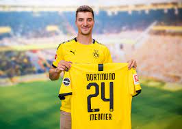 But above all, thomas meunier is a real athlete. Thomas Meunier On Twitter A Great Day Has Arrived I Have The Immense Honor To Announce My Engagement With Borussia Dortmund A New Chapter Opens To Us To You To Me What