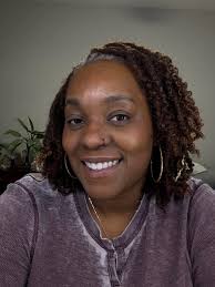 I've been loc'd for 3 years. Hair is fine, 4a-ish hair, lower density in  the front/low-medium in the back. I self-installed and self-maintain my  locs It did NOT look like this for