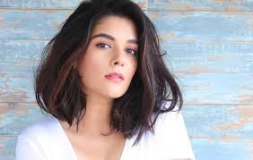 Aug 10, 2021 · a throwback of anupam shyam with pooja gor. Pooja Gor Roped In For New Cop Series On Sony Tv