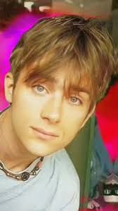 Damon Albarn (Gorillaz) história resumida #damonalbarn #gorillaz #blur  #historiadamusica
