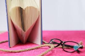 Requires a 21cm, 369 numbered page book. Diy Heart Shaped Book Folding Video Tutorial Diy Crafts