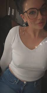 가끔 내가 미쳤다는 걸 알아, 네가 나를 견뎌주길 바랬어 🎶 피어싱 스레드