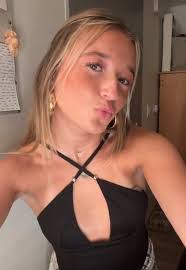 Alyssa Pritchett's Instagram, Twitter & Facebook