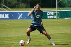 Eggestein joined werder bremen in 2011 from. 90plus Details Zu Eggestein Verlangerung Ausstiegsklausel Und Gehalt 90plus