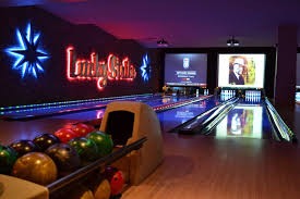 We bring to you inspiring visuals of cool homes, specific spaces, architectural marvels and new design trends. 3dcadco On Twitter Did You Know Lucky Strike Bowling Alleys Are Designed And Documented In Archicad Https T Co Iwx9dcyamg Architect Luckystrike Bowling Getlucky Weekendready Lights Interior Design Architecture Commercial Interiordesign