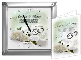 Whatsapp gluckwunsche zum hochzeitstag hochzeitstag und sprüche für facebook und grußkarten kostenlos. Rosenhochzeit Geschenk Zum 10 Hochzeitstag Eckige Rosenhochzeitsuhr