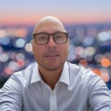 Andy Holloman's Instagram, Twitter & Facebook