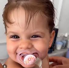 Hora de dividir opiniões 👀💬 Qual casal você apoia? De um lado, Zé Felipe  e Ana Castela, uma relação intensa, recente e que mexeu com os fãs. Do  outro, Zé Felipe e