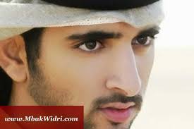 Doa ini akan membuat wajah terlihat berseri dan cerah, bisa menarik perhatian bagi orang yang memandangnya dan orang yang memandang akan simpati pada diri anda. Doa Agar Wajah Bercahaya Dan Disukai Banyak Orang Archives Mbak Widri
