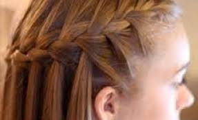 Acquista ora l'abito per la prima comunione della tua bambina! Idee Trecce Prima Comunione Bambine Mamme Magazine