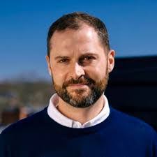 Eric Hubbard's Instagram, Twitter & Facebook