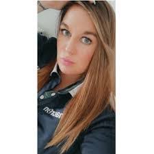 Lynette Welsh's Instagram, Twitter & Facebook