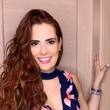 TE INVITO HOY A APROVECHAR TODO LO QUE TIENES!! 💛. @genteconpropositolatam  @ana_alicia_marcano @valeferreyra . #QuedateEnCasa #AmorPropio  #JuntosPodemos #MundoSaludable