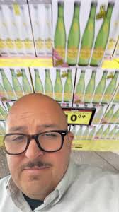 My topo chico commerical! @topochico.official @topochicotok hire me  hahhahaha #topochico #topochicoseltzer #topochicousa #topochicochallenge  #topochicoeffect #topochicocommercial #topochicodrpepper ...