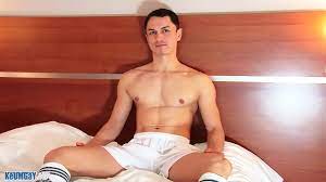 Big dick of Ronaldo looks like guy ! - XNXX.COM