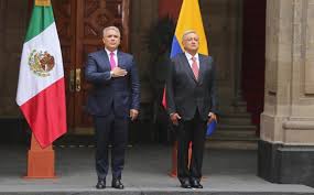 'la inteligencia colombiana conocía detalles de operación gedeón' ha censurado, además, la colaboración del líder opositor —y el autoproclamado presidente interino de venezuela— juan guaidó con la administración del expresidente estadounidense donald trump y duque en la fallida intentona. Amlo Se Reune Con Ivan Duque Presidente De Colombia