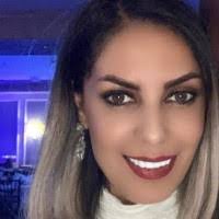 Sarah Kary's Instagram, Twitter & Facebook