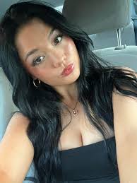 Hi!!! Looking for girls in their 20's to live with in Miami/Fort  Lauderdale/ Boca ect! I'm in need of a new place & roommate! Hoping for  July/ August, but flexible. Message me