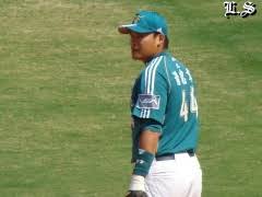 【鋒言鋒語part2】一起在中華隊集訓的日子，從陳金鋒訓練的方式，就可以看出他的目標跟大家很不一樣。 by潘忠韋 #j52tdoit 【訂閱vamos sports頻道】 【鋒言鋒語】潘忠韋談鋒哥 從小異於常人. æ½˜å¿ éŸ‹ å°ç£æ£'çƒç¶­åŸºé¤¨