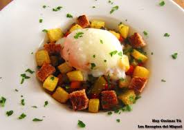 Hoy Cocinas Tu Huevo A Baja Temperatura Sobre Fricase De Verduras Receta Verduras Comida Recetas De Comida