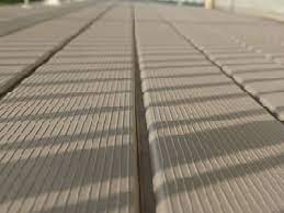 Composites are made from plastics mixed with wood, typically coextruded with a durable wear layer on the top that resists fading and staining. Aluminum Deck Material Advantages