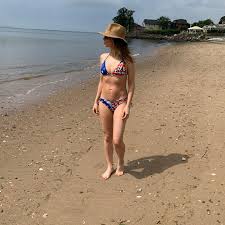 Bila, 41, is the first fox news host to announce she has the virus. Jedediah Bila Happy Independence Day From The Ocean Facebook