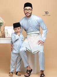 Leher teluk belanga poket didada & disisi bju 8 warna menarik. Baju Melayu Ayah Dan Anak Warna Dusty Blue