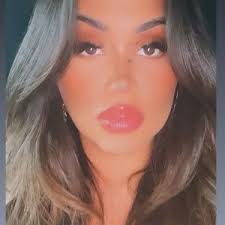 Maria Cisneros (@cisnerosmari5)