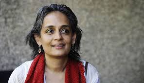 SC refuses to stay Bombay HC contempt notice against Arundhati Roy, Issues  notice [Read Petition]