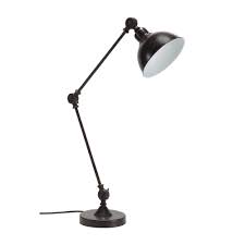 Uni, à motifs, sérigraphié, le linge de lit apporte une ambiance particulière et s'harmonise aux autres couleurs présentes. Lampe De Bureau En Metal Effet Rouille H 64 Cm Springfield Maisons Du Monde