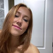 Erin Mann's Instagram, Twitter & Facebook