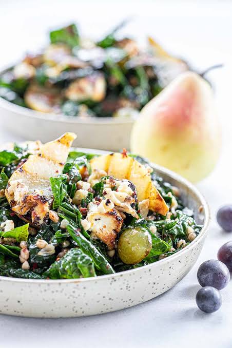 Ricotta Kale & Grapes Salad (Sea Meat)