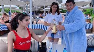 Miley cyrus feat dua lipa prisoner (2020). Millen Cyrus Blak Blakan Soal Kehidupan Asmaranya