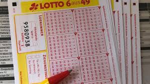 Zu den beiden ziehungen werden die aktuellen gewinnzahlen für den jackpot ermittelt. Lotto Am Samstag Lottozahlen 06 03 2021 Quoten Und Gewinnzahlen Sudwest Presse Online