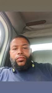 Jacques Davis's Instagram, Twitter & Facebook