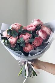 The Bridal Bouquet Is One Of The Most Important Accessories On Your Wedding Day In This Art Luxury Flowers Beautiful Flower Arrangements Flowers Bouquet Gift