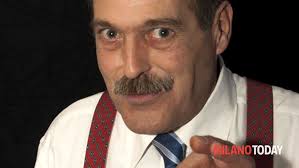 natale con i miei: pret e poer crist lo sguardo ironico e partecipe del  carlo porta su l'umanità con marino zerbin accompagnamento musicale fabio  wolf