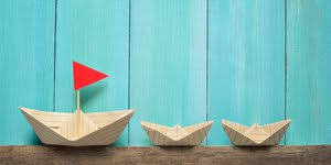 Balik bagian sampan seperti di bawah ini, bagian berwarna ada di sebelah dalam. Cara Membuat Kapal Dari Kertas Lipat Dan Origami Dengan Mudah Cocok Untuk Mainan Anak Diadona Id