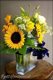 Sunflowers Hydrangea Roses And Lisianthus Fresh Flowers Arrangements Sunflower Arrangements Flower Arrangements