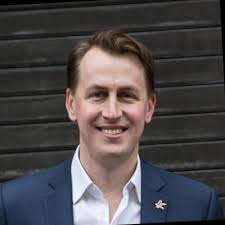 The opportunity to speak about something that matters to you or something  that matters to the public can be a privilege for doctors. Telling the  story rather than being the story was